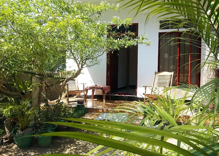 Green Garden Guest Mirissa